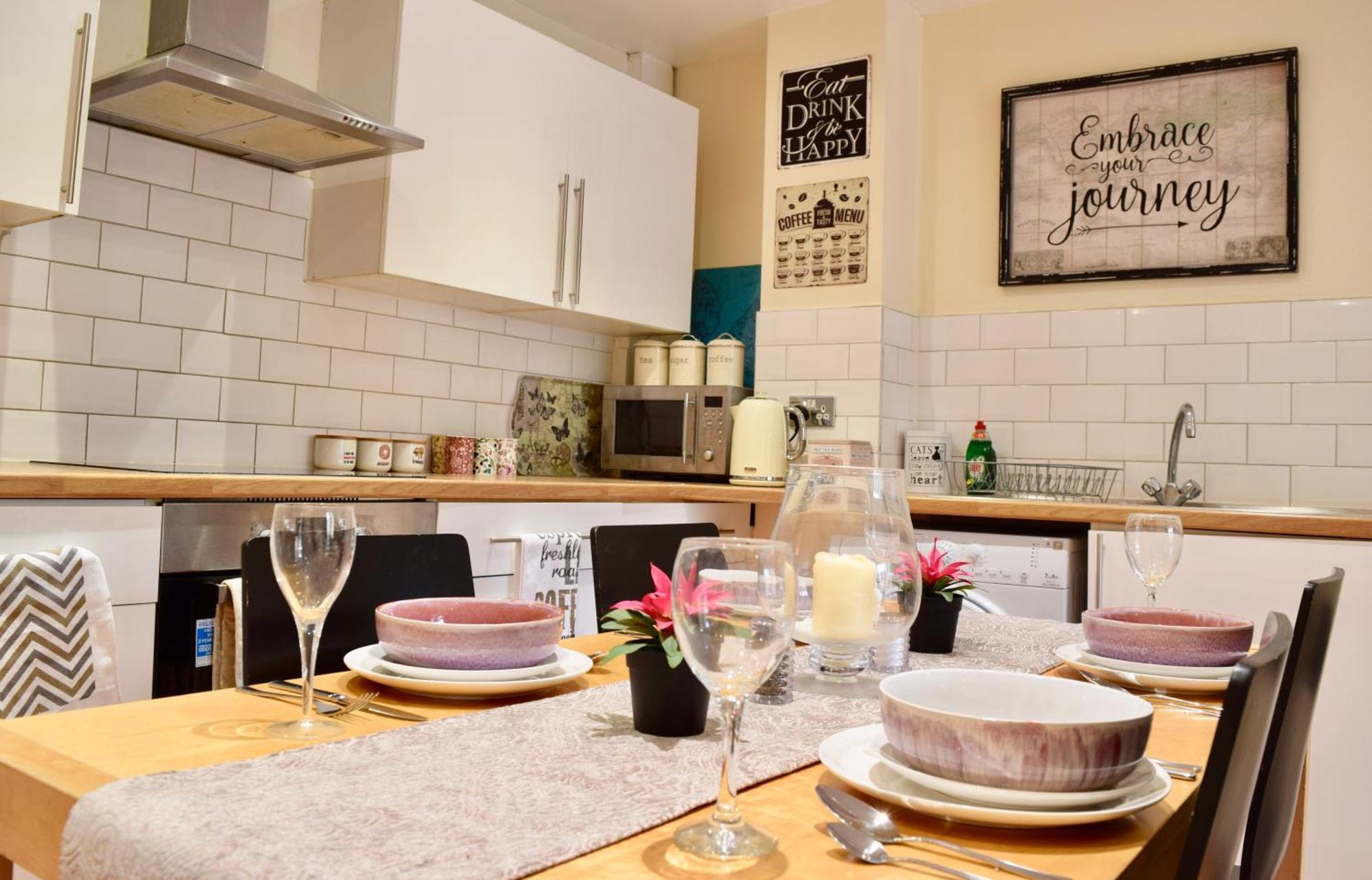 Stylish And Homely 4 Bedroom In East * Лондон
