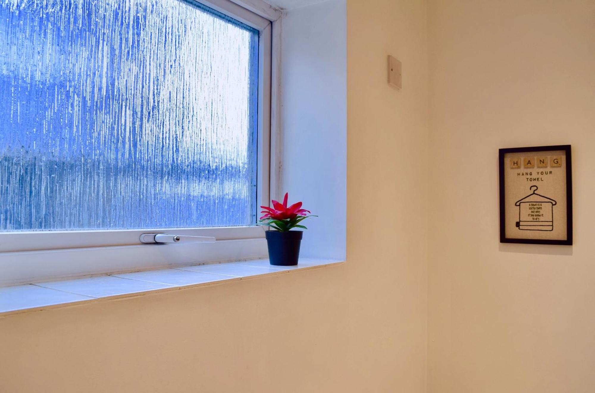 Stylish And Homely 4 Bedroom In East Апартаменты